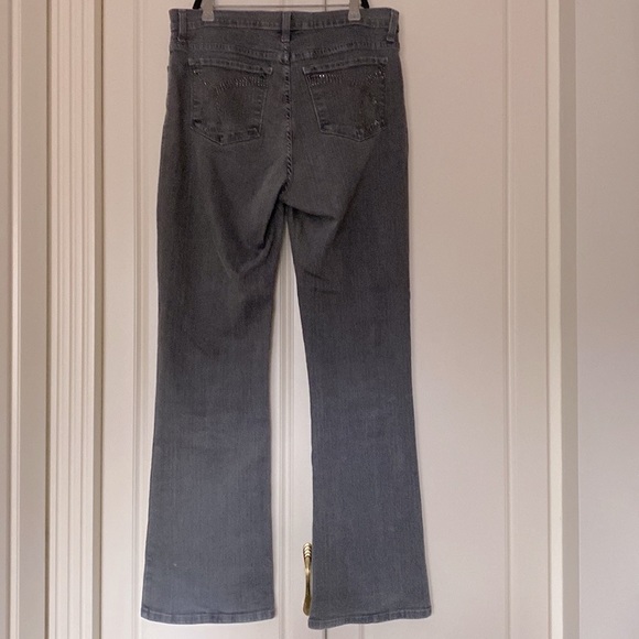 NYDJ GREY JEANS SIZE 10 . - Picture 2 of 15